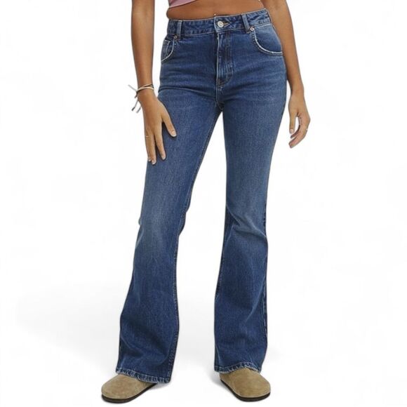 BDG Urban Outfitters Mid Rise Flare Jeans - Picture 7 of 12